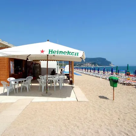 Rs306 - Marcelli, Monolocale In Centro Con Parcheggio Apartment