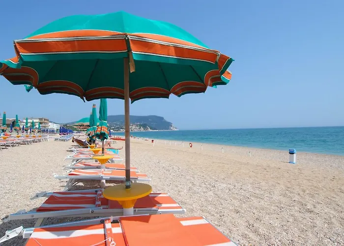 Rs306 - Marcelli, Monolocale In Centro Con Parcheggio *